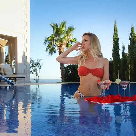Exclusive Marnano - Center Villa Split