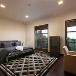 Vila Exclusive Marnano - Center