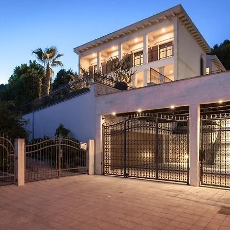 Exclusive Marnano - Center ヴィラ *