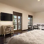 Villa Exclusive Marnano - Center